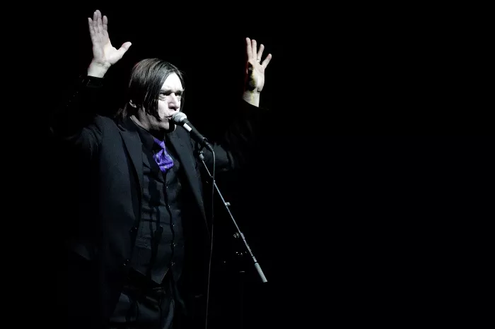 Blixa Bargeld og Alva Noto optræder i Marmorkirken