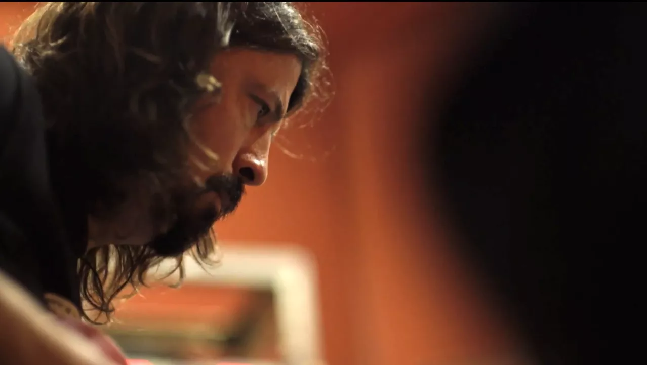 Foo Fighters nya singel luktar ''Holy Diver''