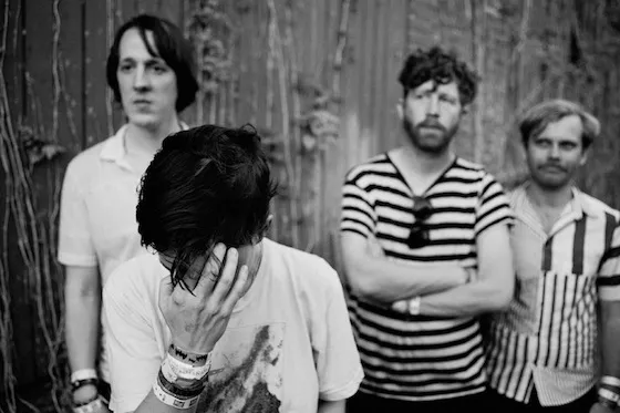 Lower Dens til Pop Revo