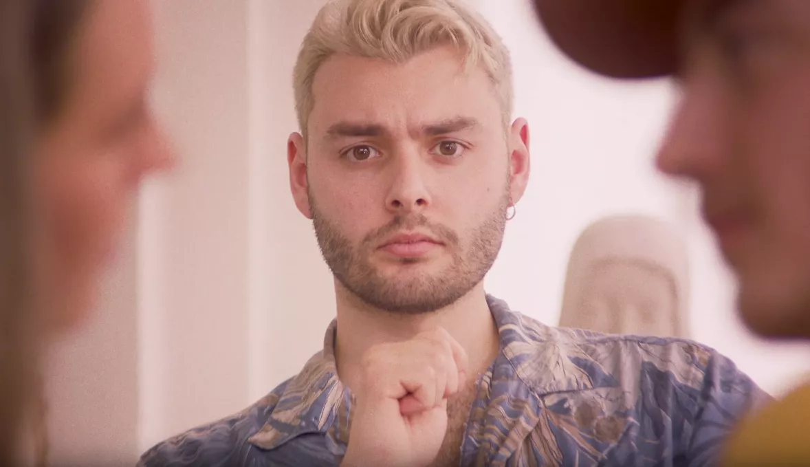 VIDEOPREMIERE: Doula skildrer det værst tænkelige utroskabs-scenarie