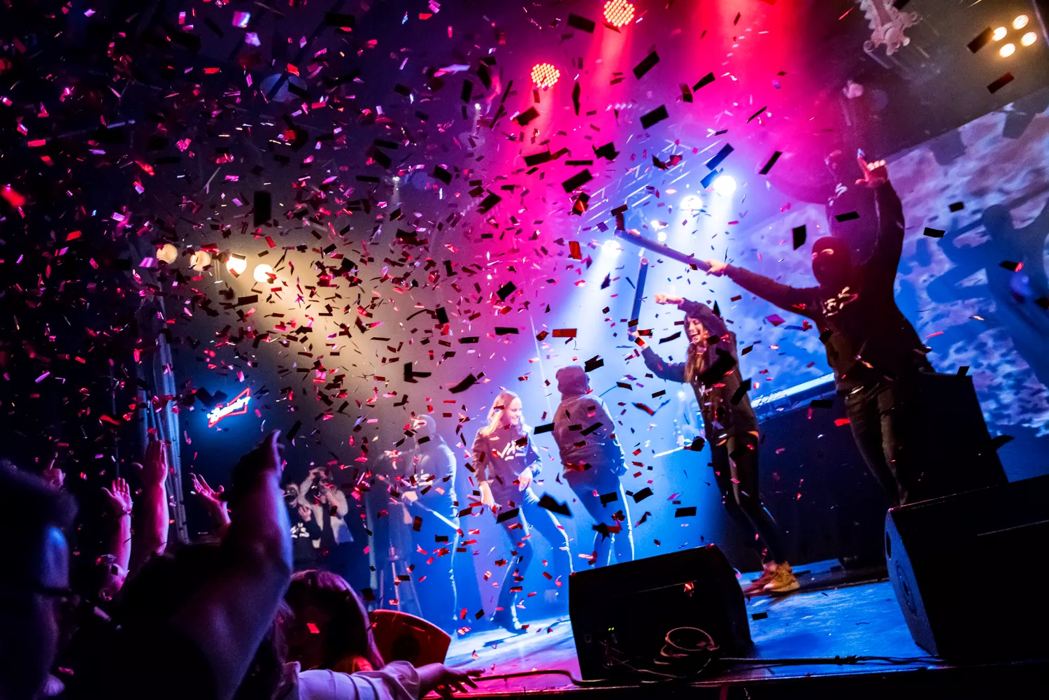 Bekymmerslös dancehall och brutalt hiphopmangel