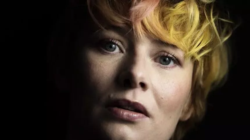 Trak sig sidste år: Annika Aakjær genoptager værtstjans