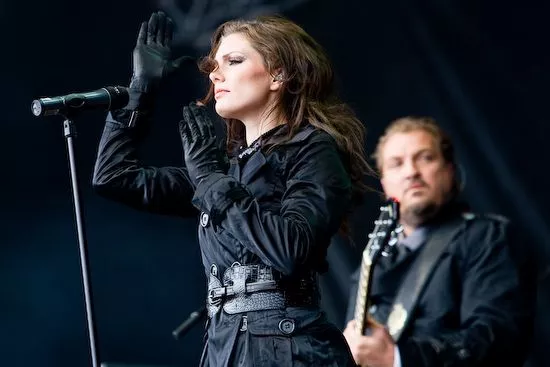 Fed Fredag byder velkommen til nationale og internationale artister