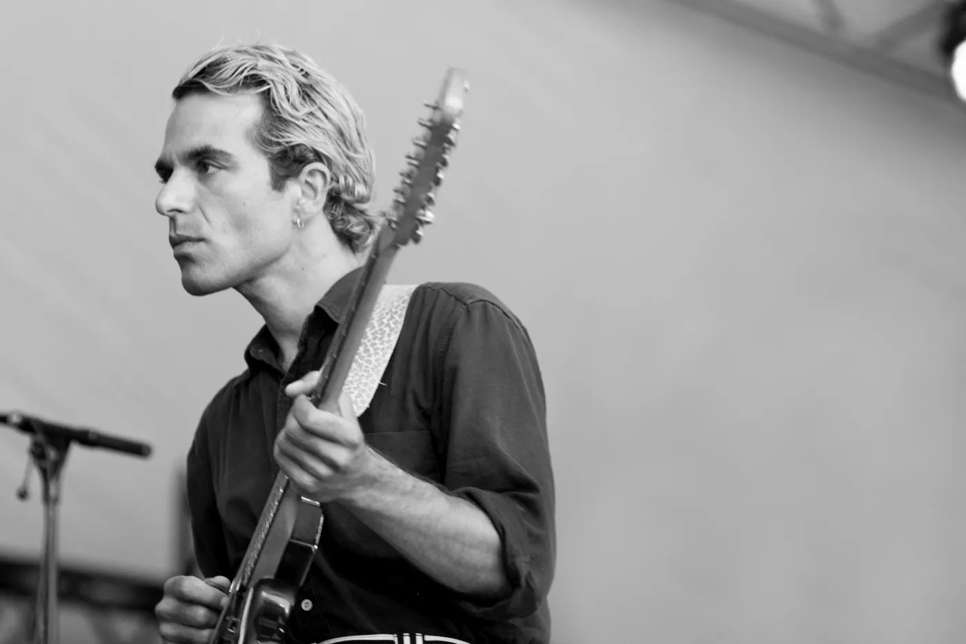 Choir of Young Believers bryder stilhed med ny sang