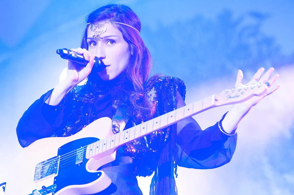 Laleh: Fantasia, Peace & Love