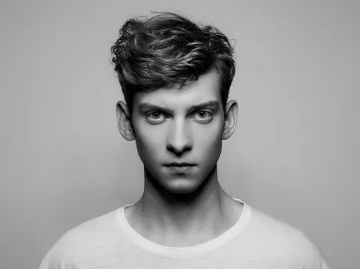 ANMELDELSE: Særdeles lovende dansk popcharmør