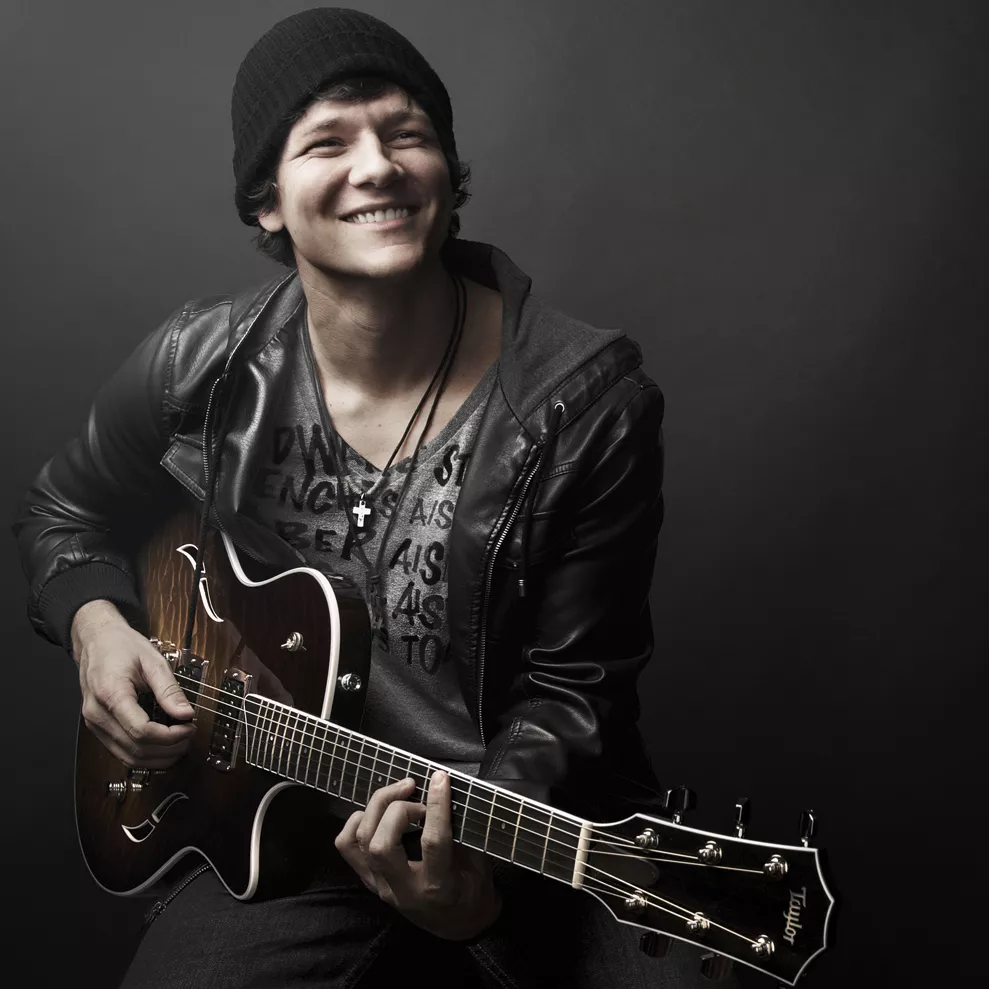 Tyler Ward giver koncert på Vega