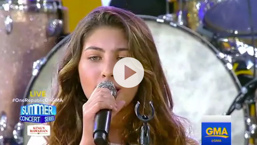 Se Chris Cornells 12-årige datter synge hyldestsang til sin far og Chester Bennington