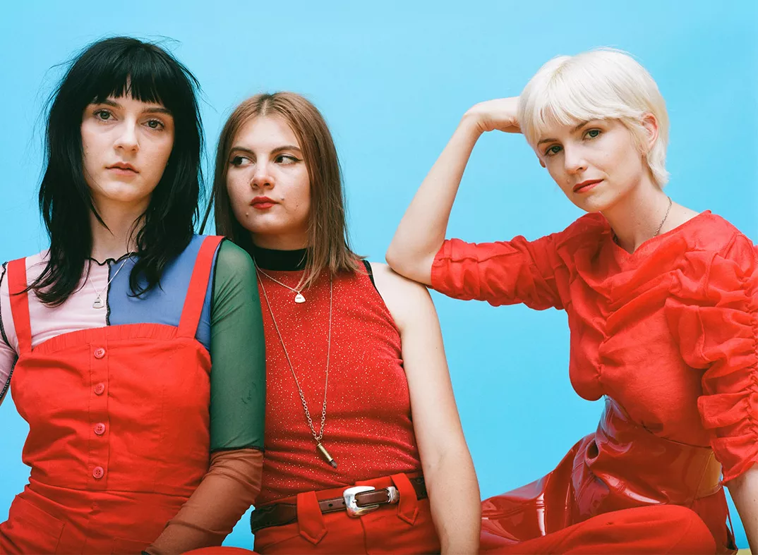 Om verden går under eller ej, har Automatic ironien og energien i behold