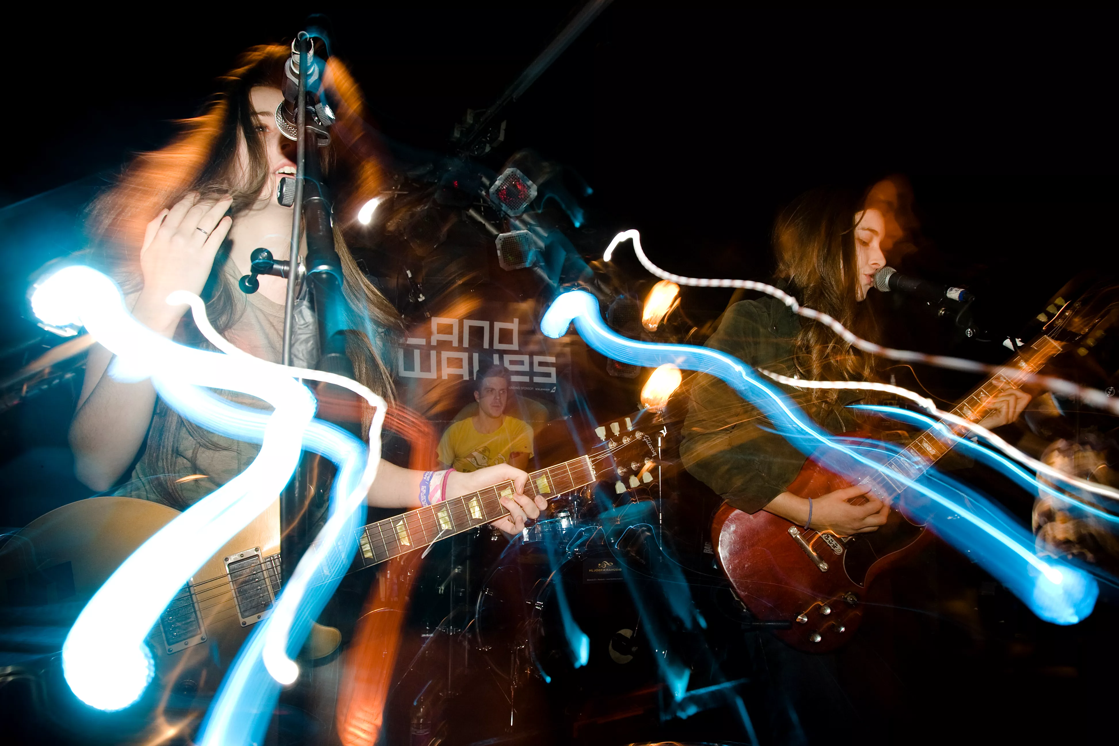 Bejublade Haim släpper EP