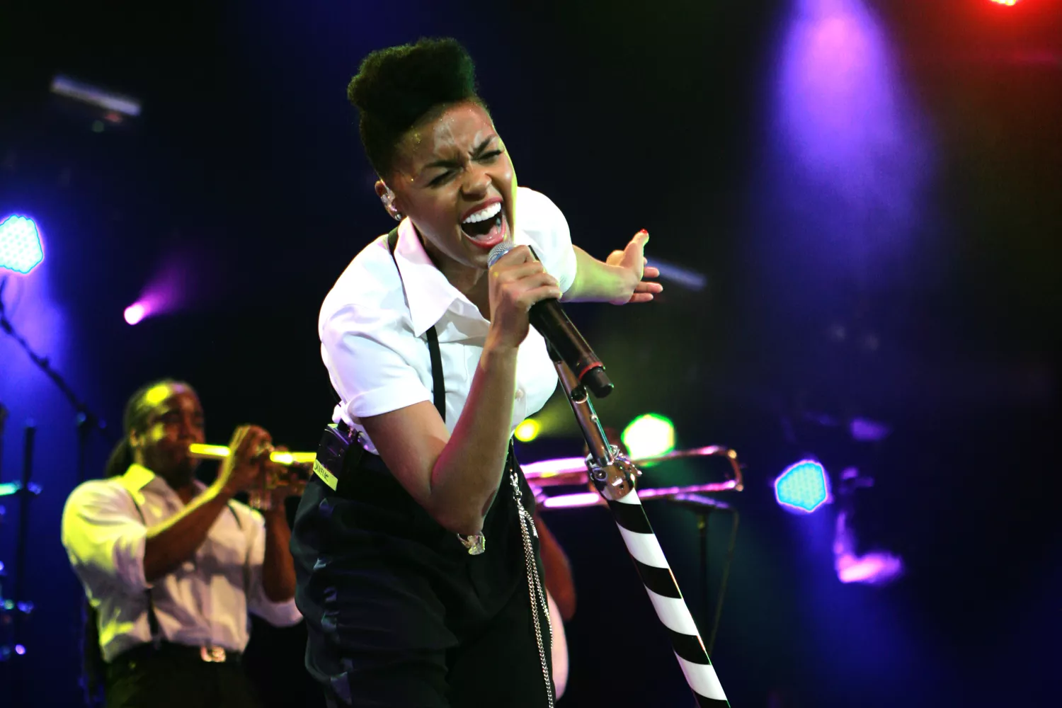 Hør Janelle Monáe covre David Bowie