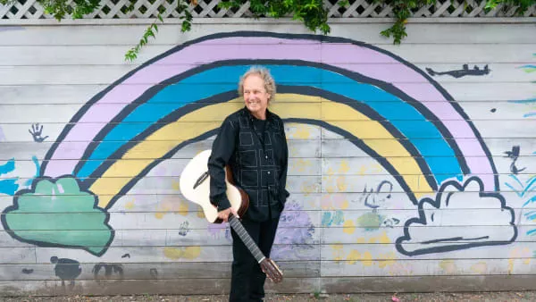 Jazzlegenden Lee Ritenour giver dansk koncert 