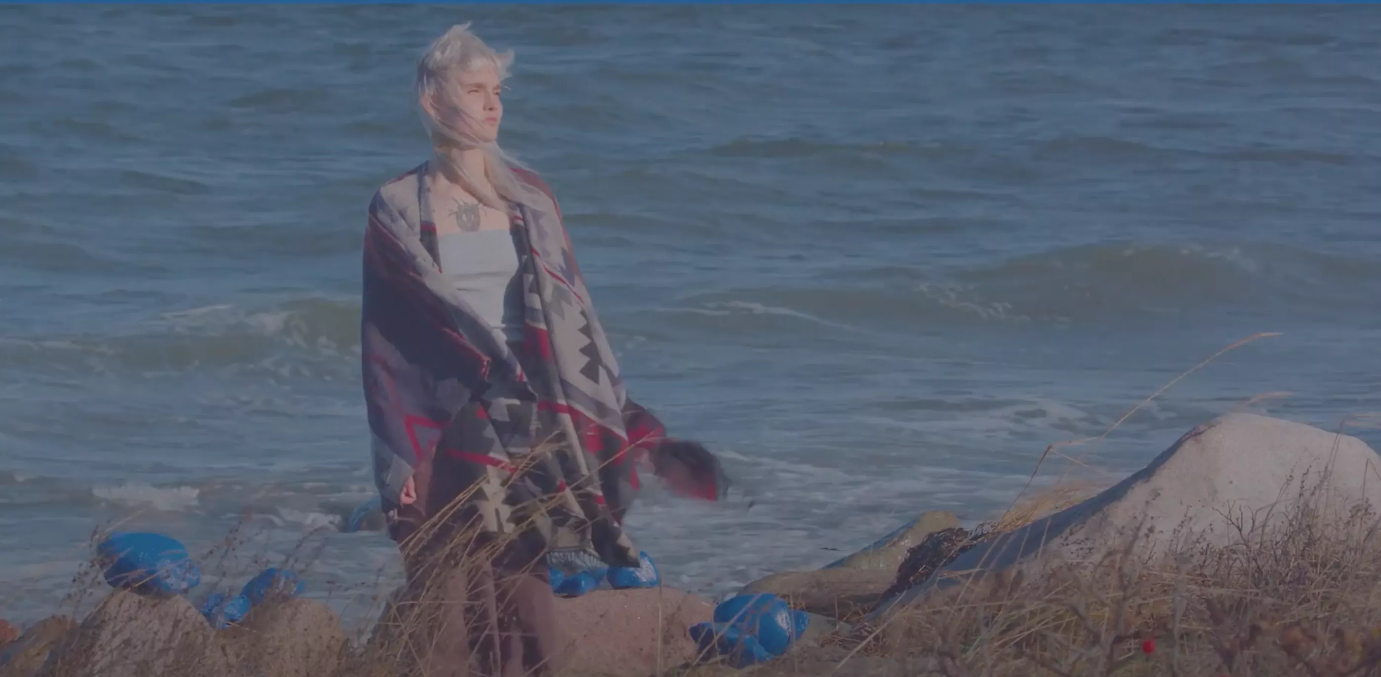 VIDEOPREMIERE: Se musikvideoen til Hannah Schneiders nye single