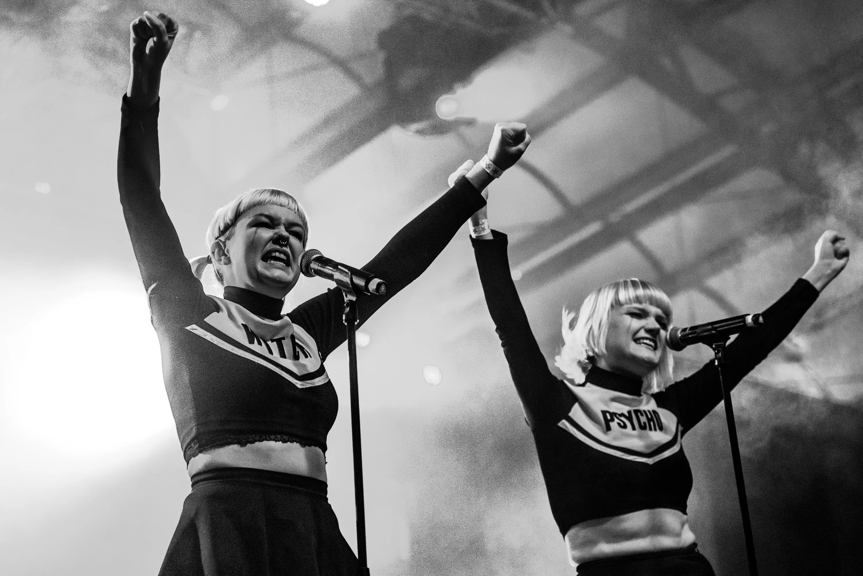 Bokar endast kvinnliga akter till Stockholm – "vi jämnar ut totalen"