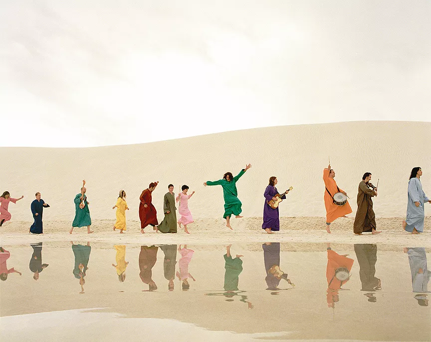 The Polyphonic Spree bryter stillheten