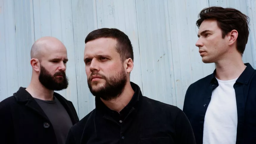 White Lies klar med ny single og video