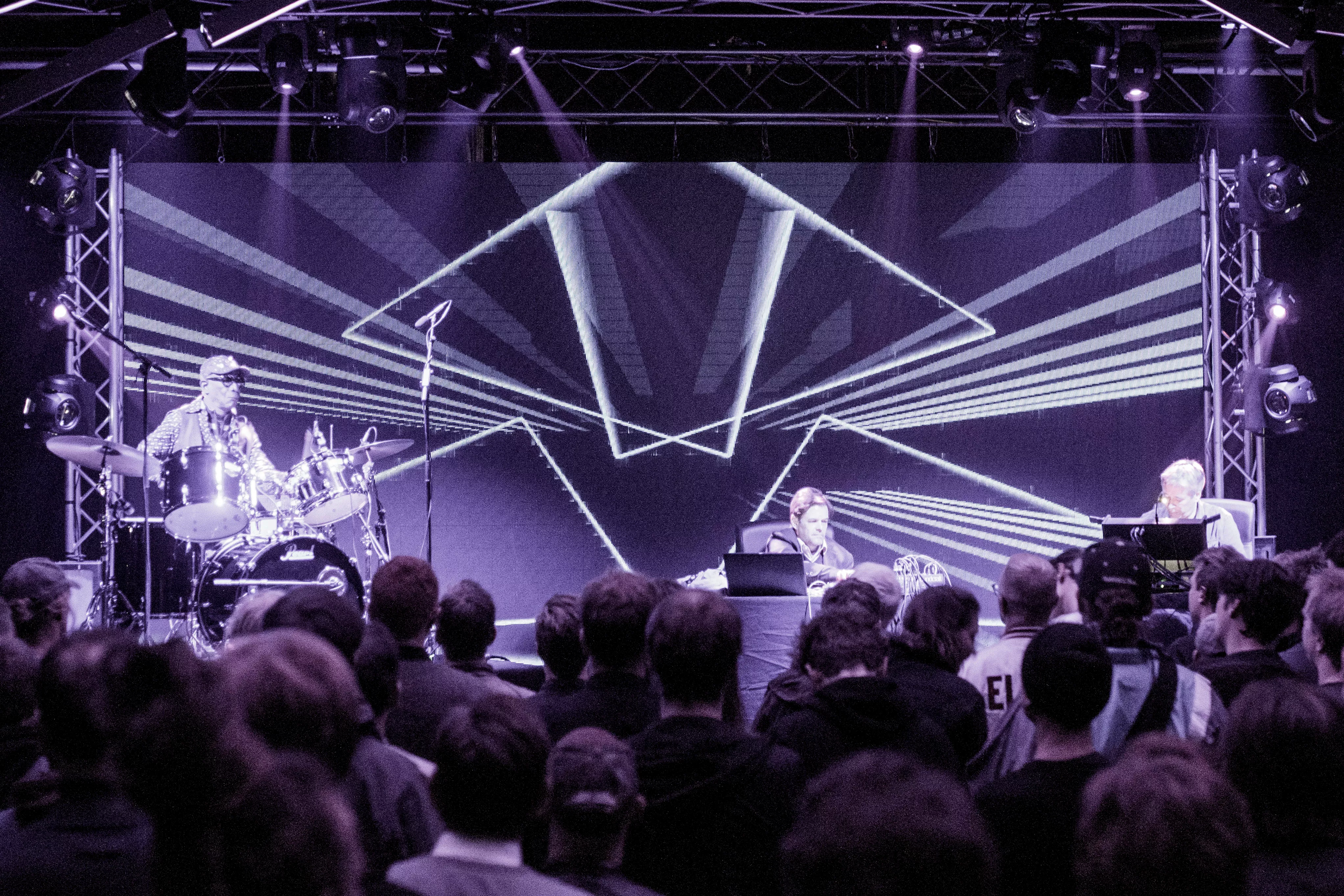 Tilbagelænet voksentechno