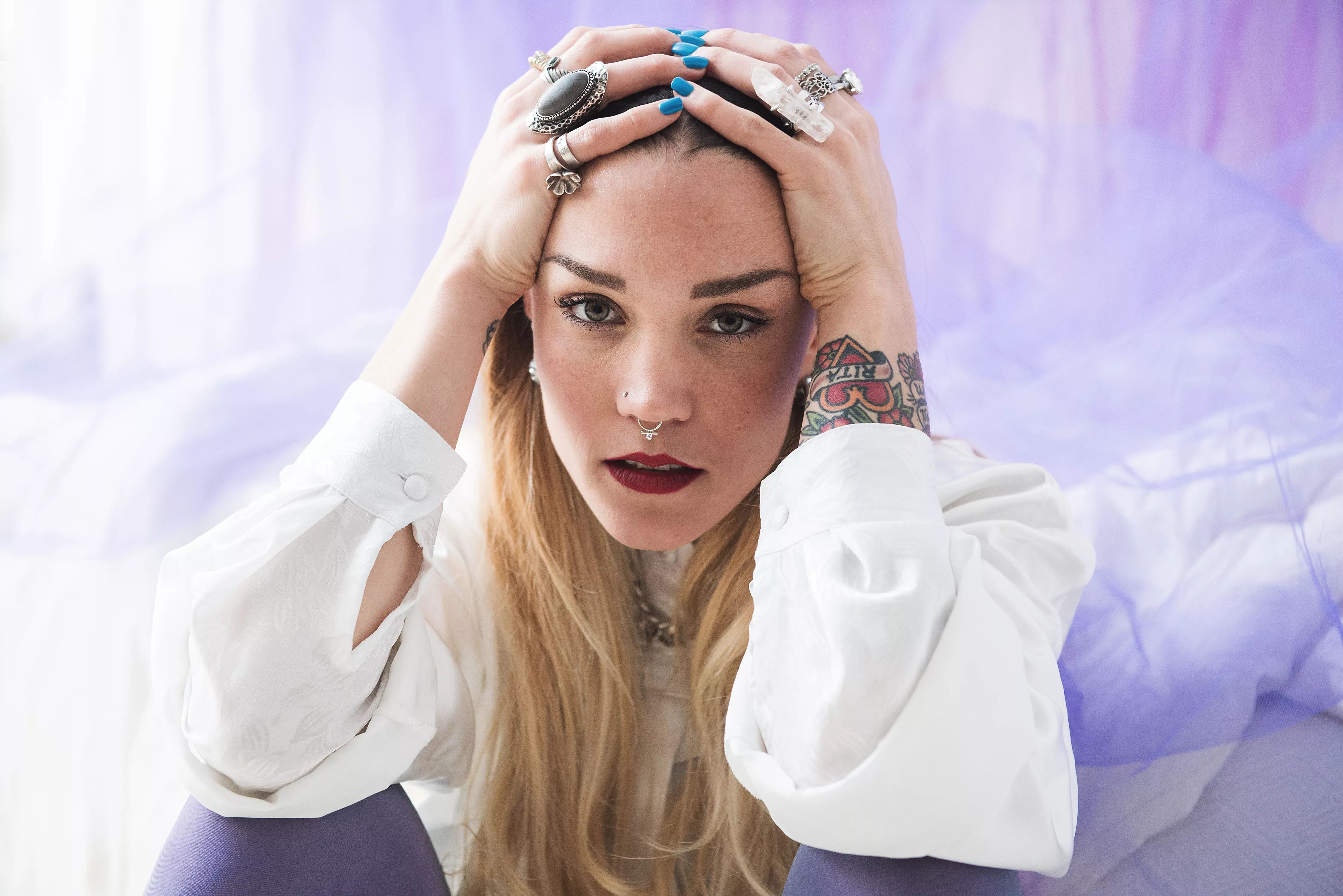 Stina Velocette vill förmedla ett ”nu jävlar räcker det”