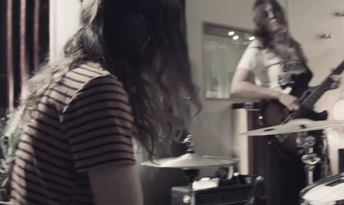 PREMIÄR: Maidavale – "vi ville ge några låtar lite extra liv"