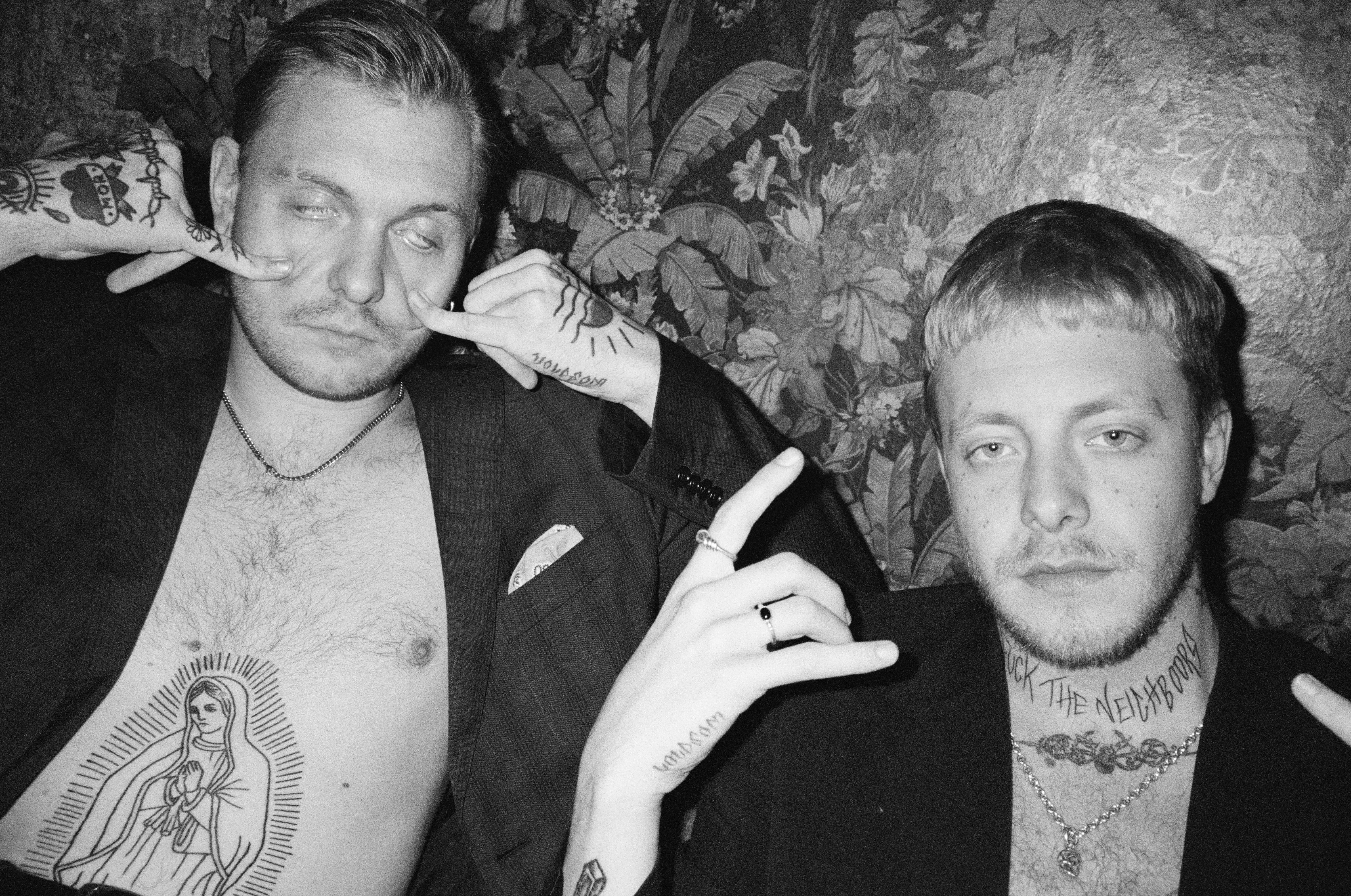 VIDEO: GAFFA-Prisen-aktuelle FABRÄK tager endnu engang afstand fra populærkulturen 