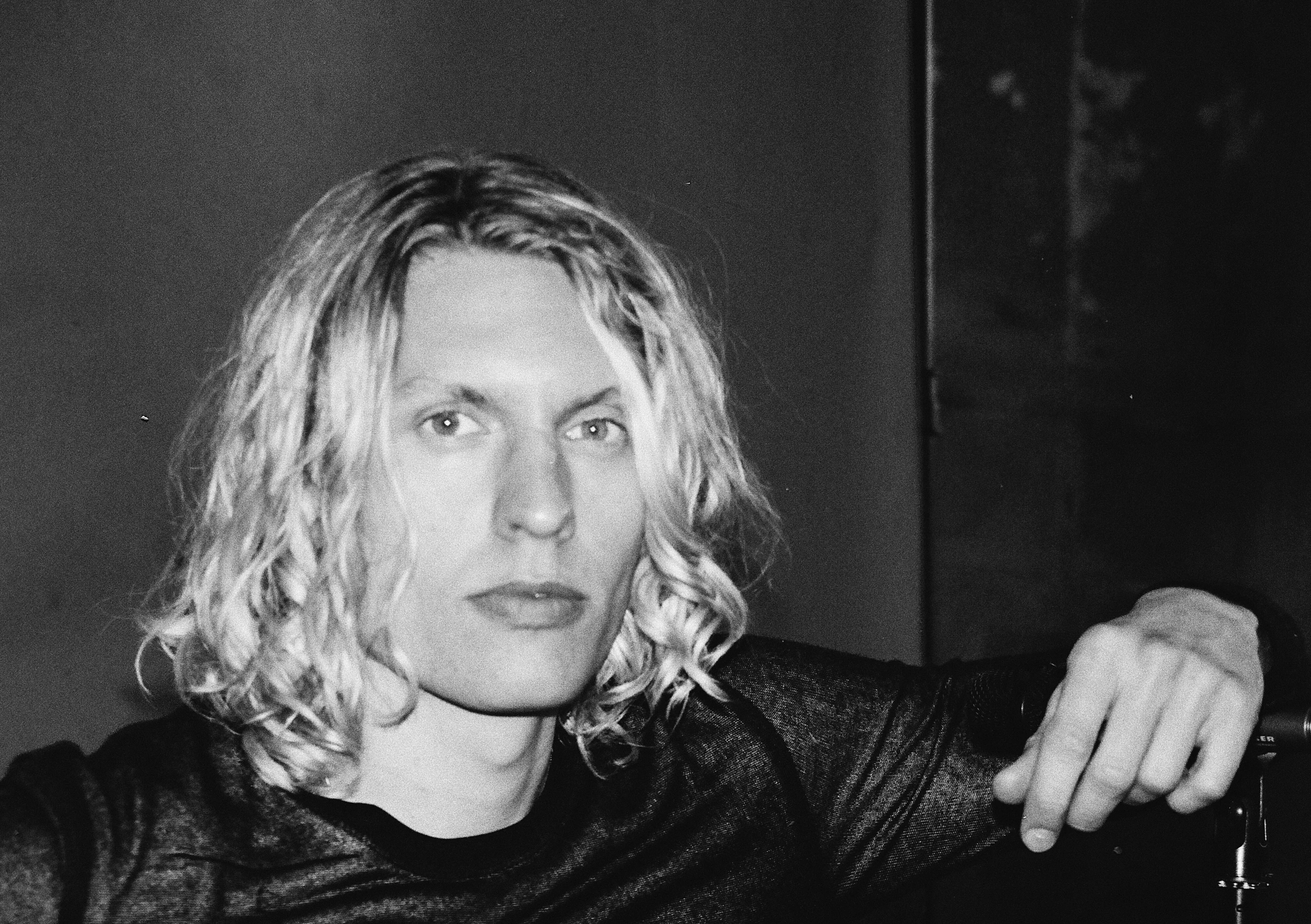 Liberty udsender single og annoncerer dato for debutalbum 