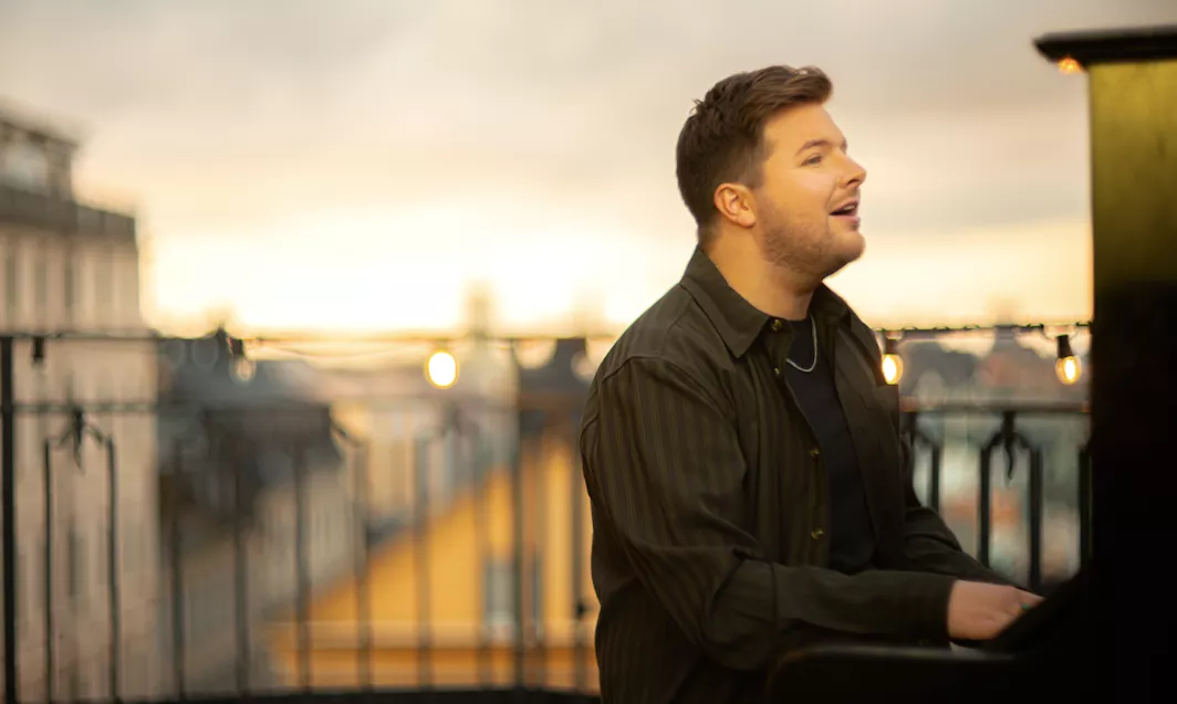 VIDEOPREMIÄR: Robin Stjernberg – Pretty