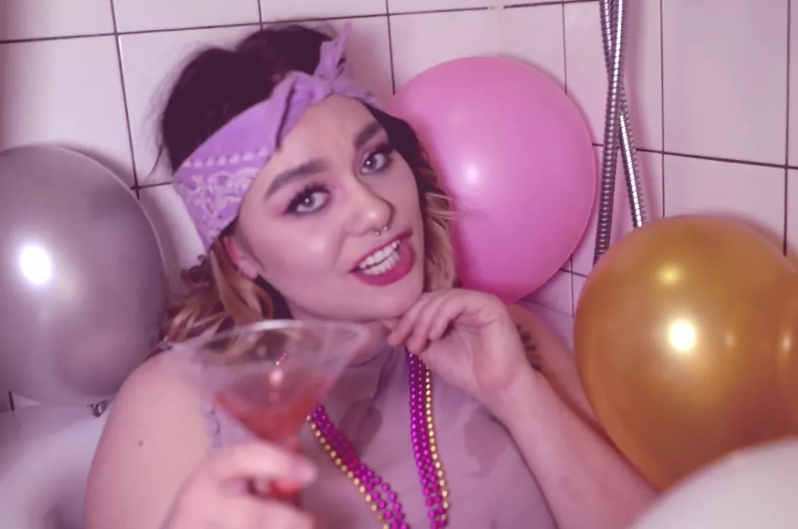 VIDEOPREMIÄR: Call Cat – Pink Lemonade Babe