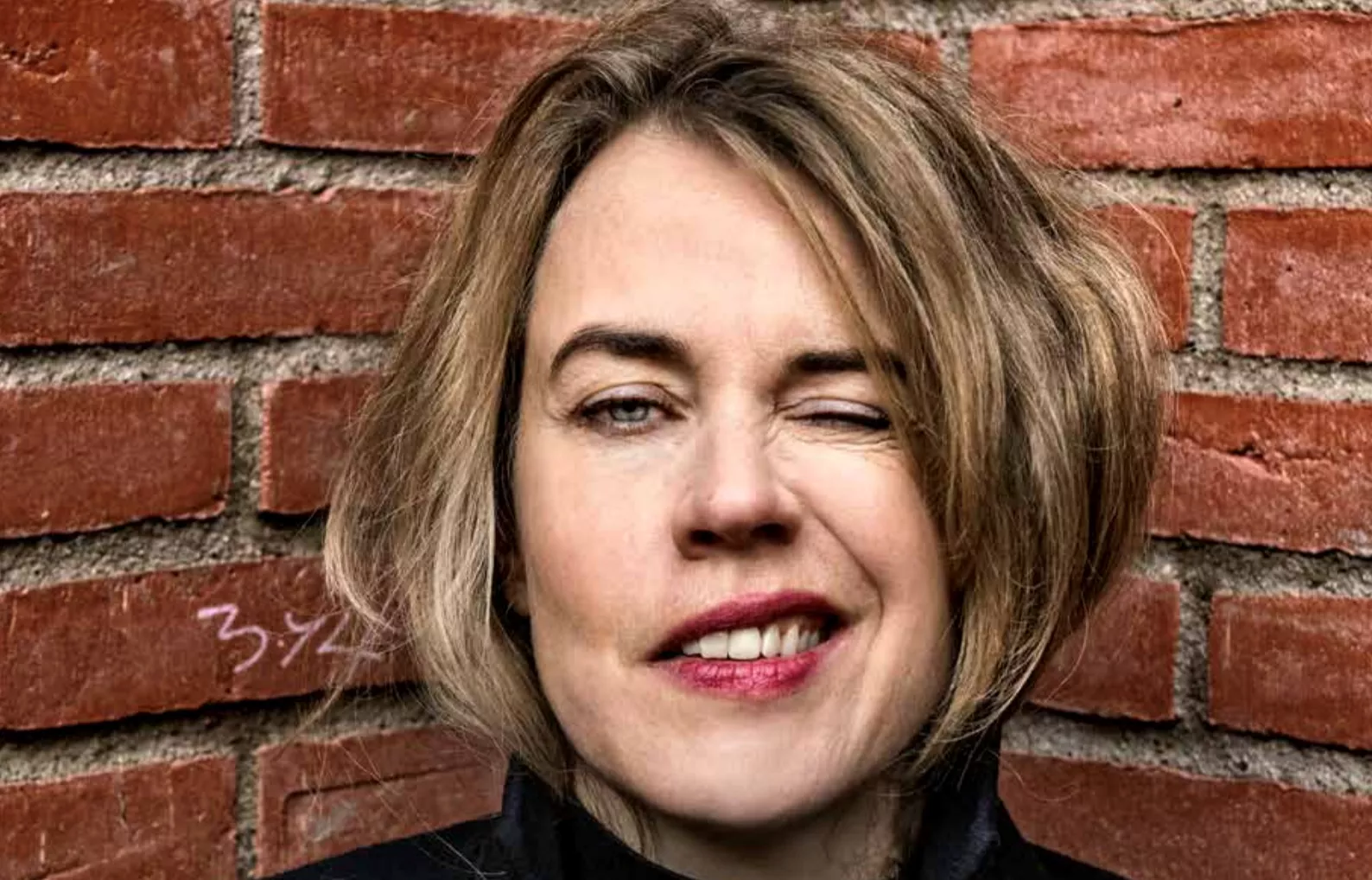 Annika Norlin: “Skriv om det som brinner hos dig själv”