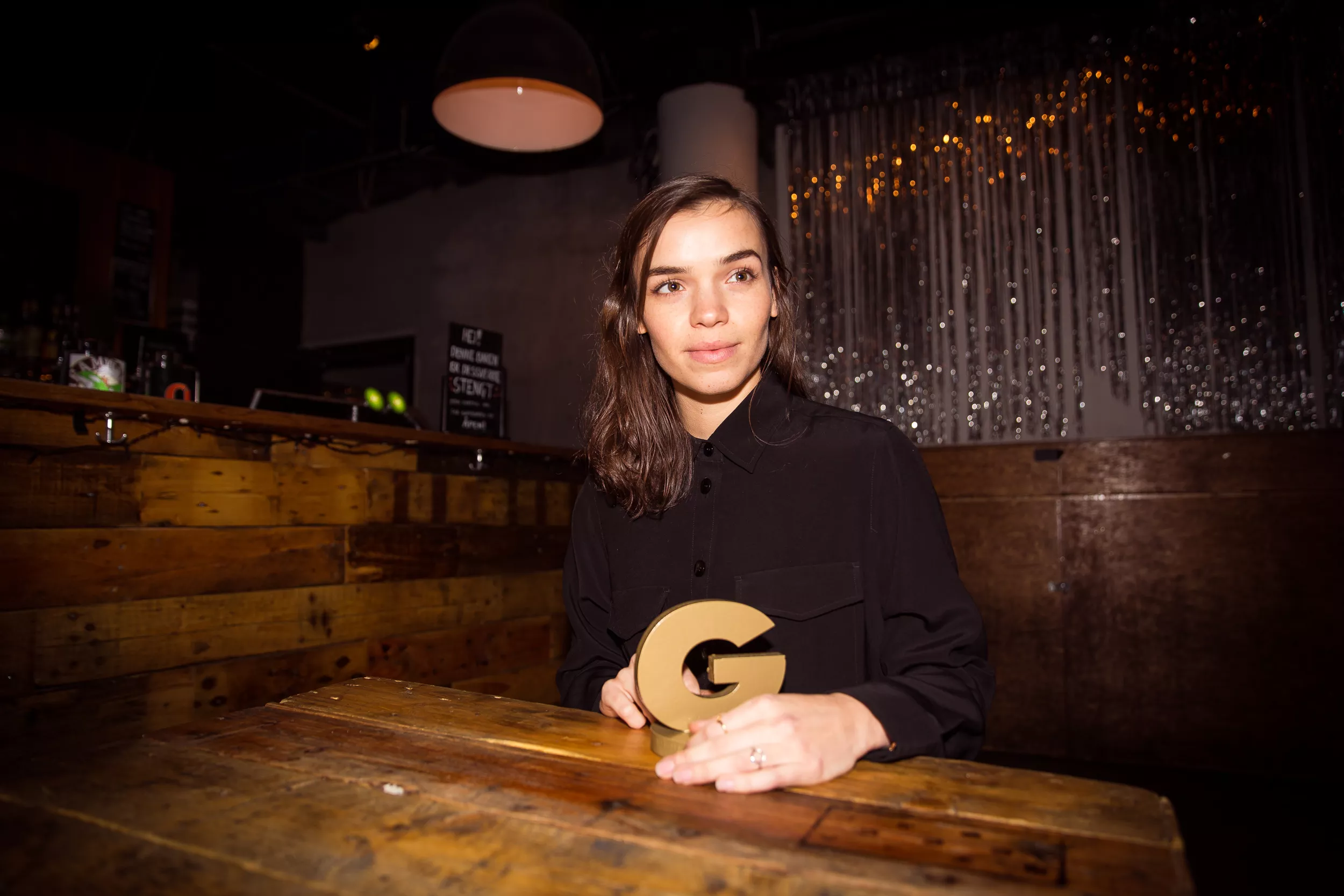 Årets norske nykommer hviler ikke på laurbærene - lover ny musikk allerede i neste måned