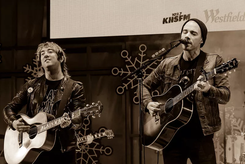 "Hey There Delilah" med Plain White T's bliver omdannet til en tv-serie