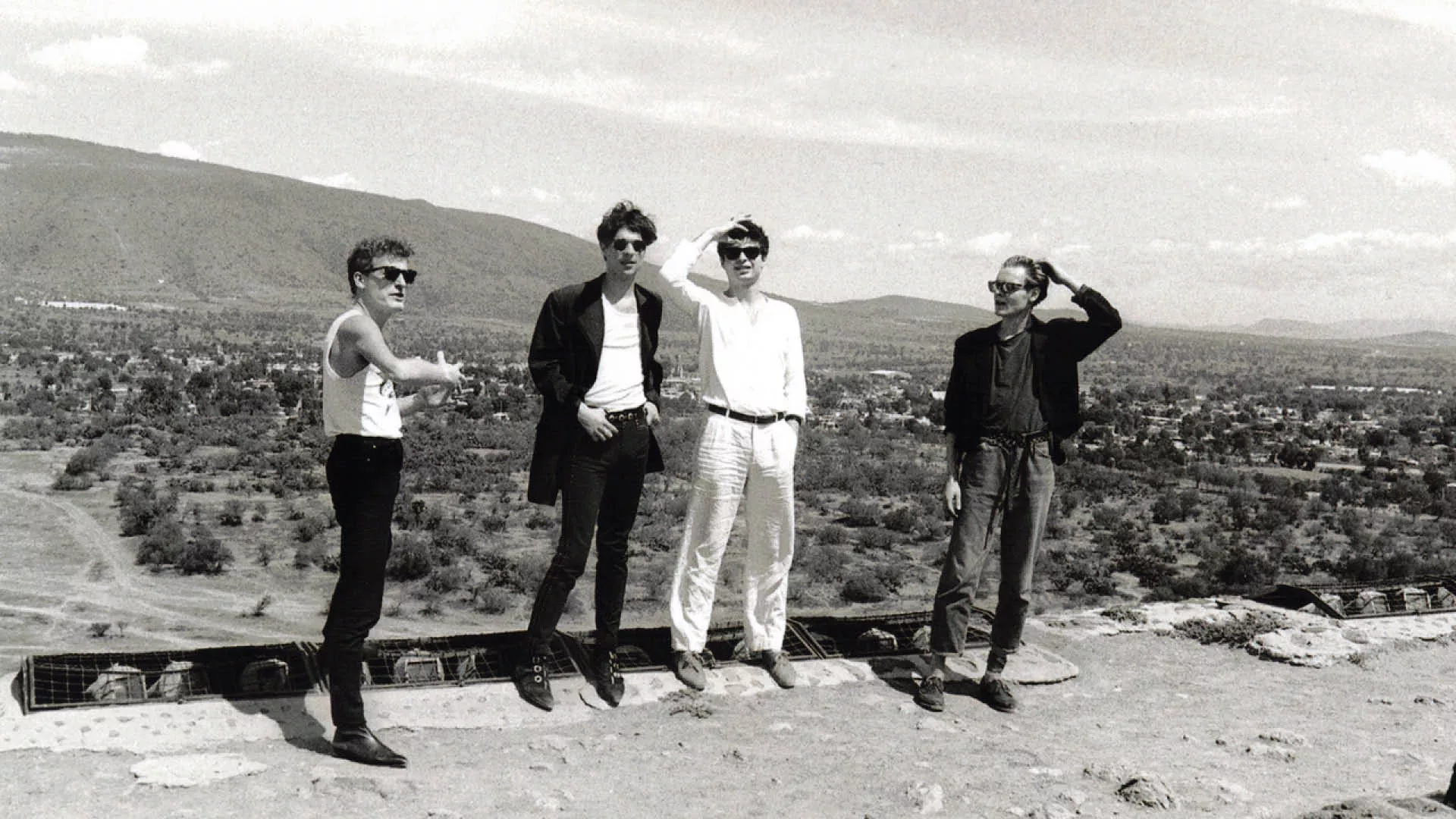 Den hyllade dokumentären om Imperiet, Ett Hjärta Är Alltid Rött, visas under musikfestivalen Way Out West i sommar.