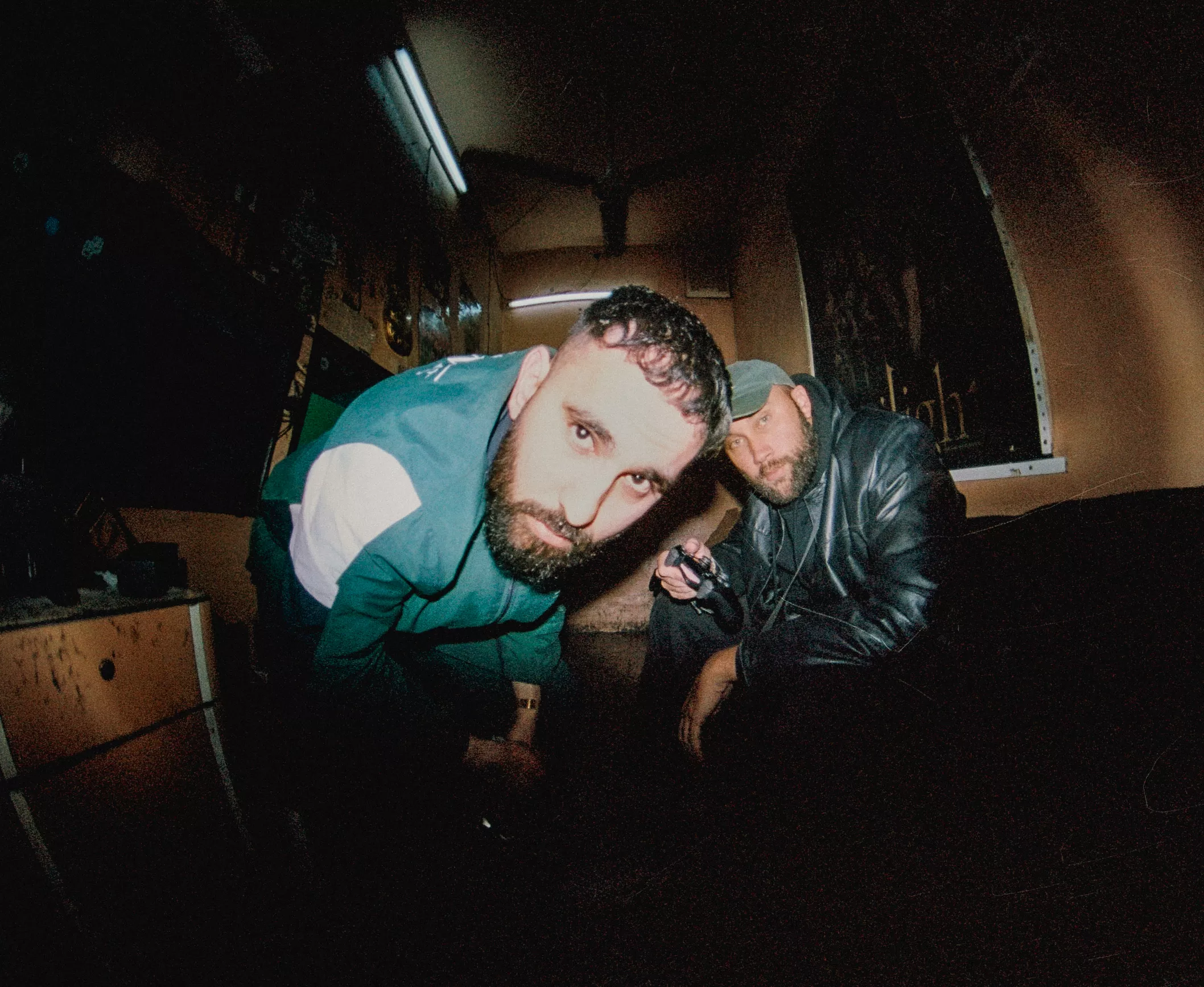 BIJI är aktuella med den nya singeln "Esmere".