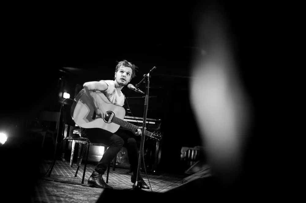 The Tallest Man On Earth: Pustervik, Göteborg