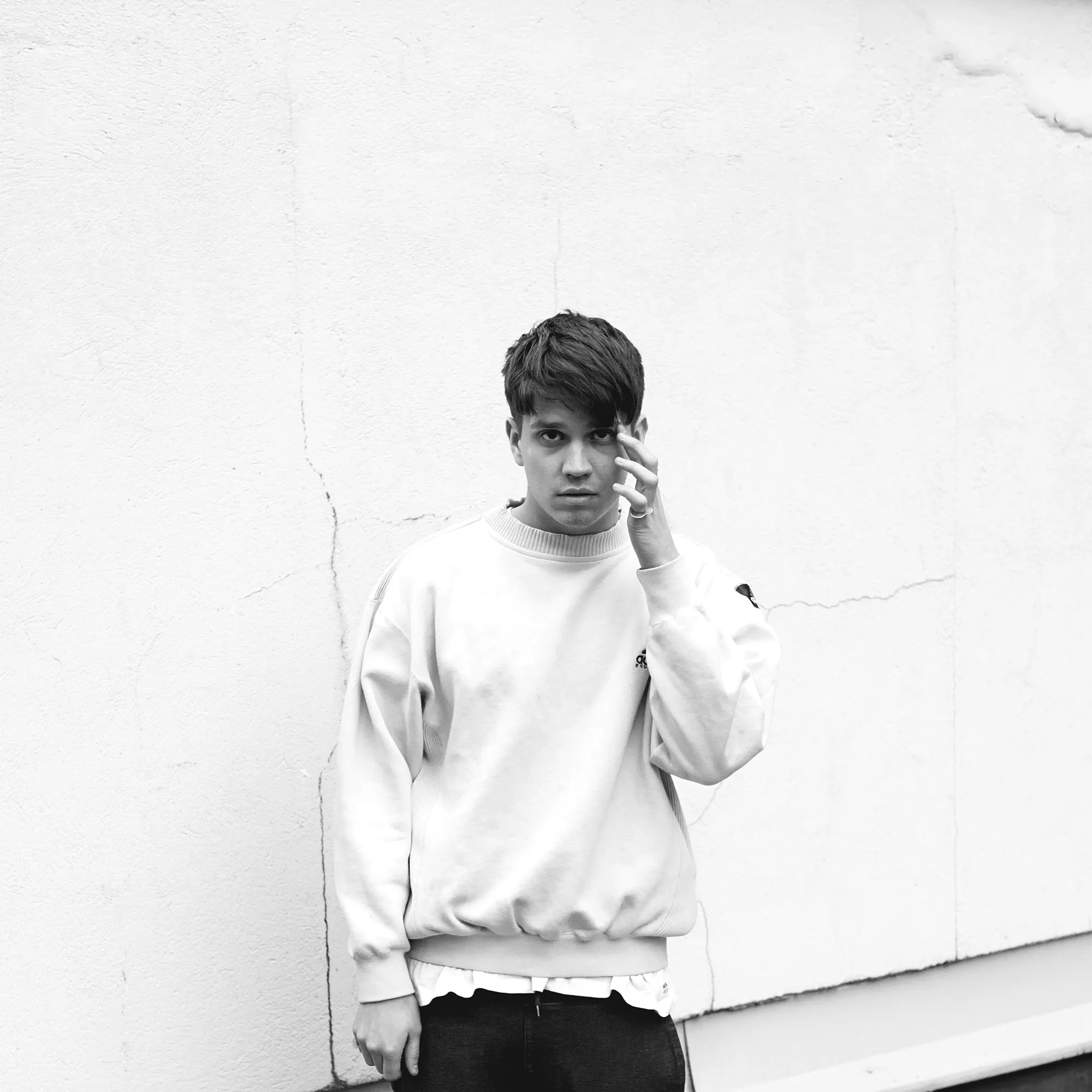 Lorentz designar 13 par skor – inspirerad av Kärlekslåtar