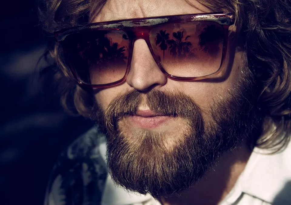 Me And My Army ynglar av sig