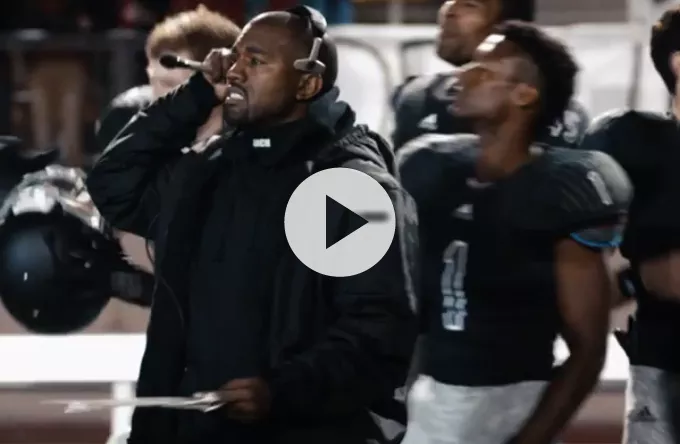 Se Kanye West som Big Seans fodboldtræner  