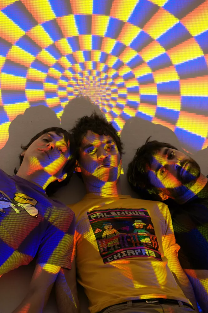 Animal Collective designar skor för välgörenhet
