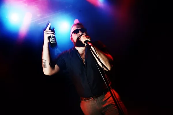 The Wong Boys: Train, Århus