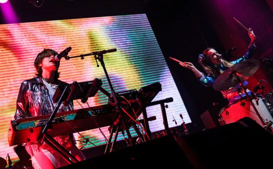 Duon ger sig ut på Sverigeturné – med fullt band