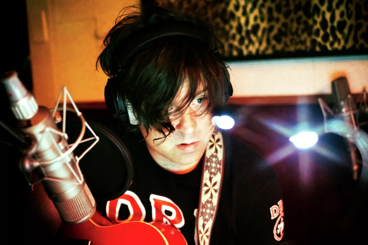 Ryan Adams bryder tavsheden efter overgrebsanklager