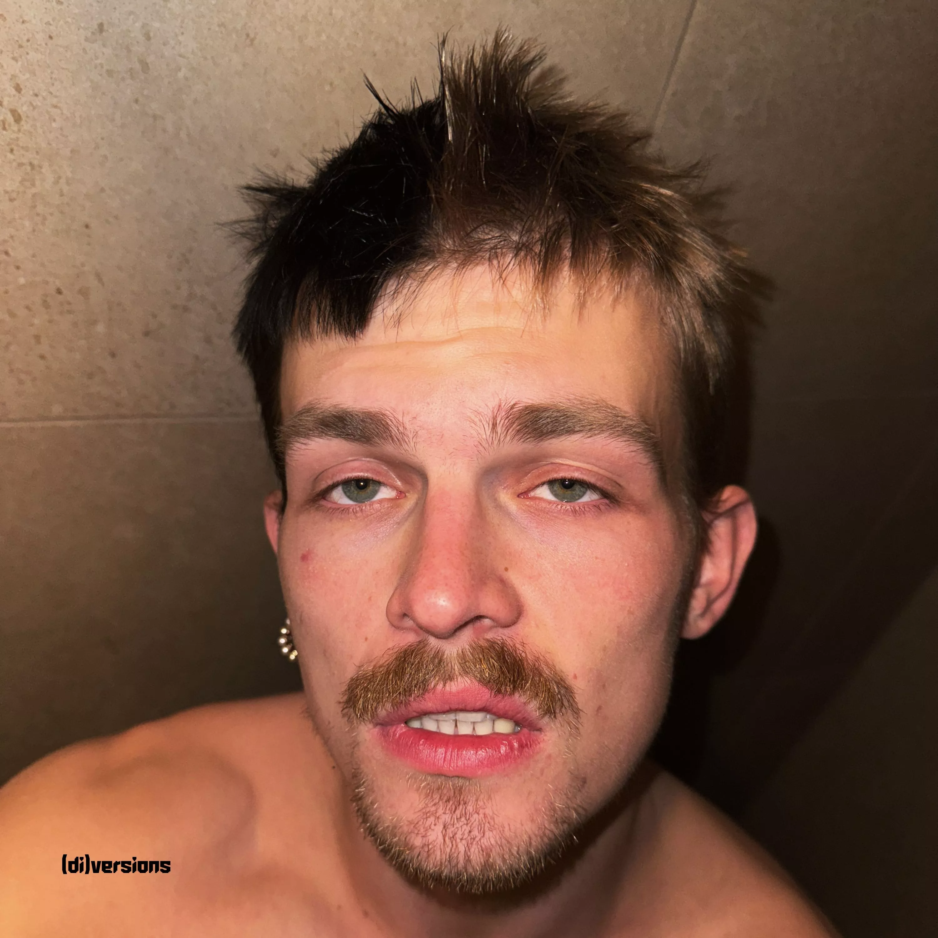 (Di)versions - One Nice Boi