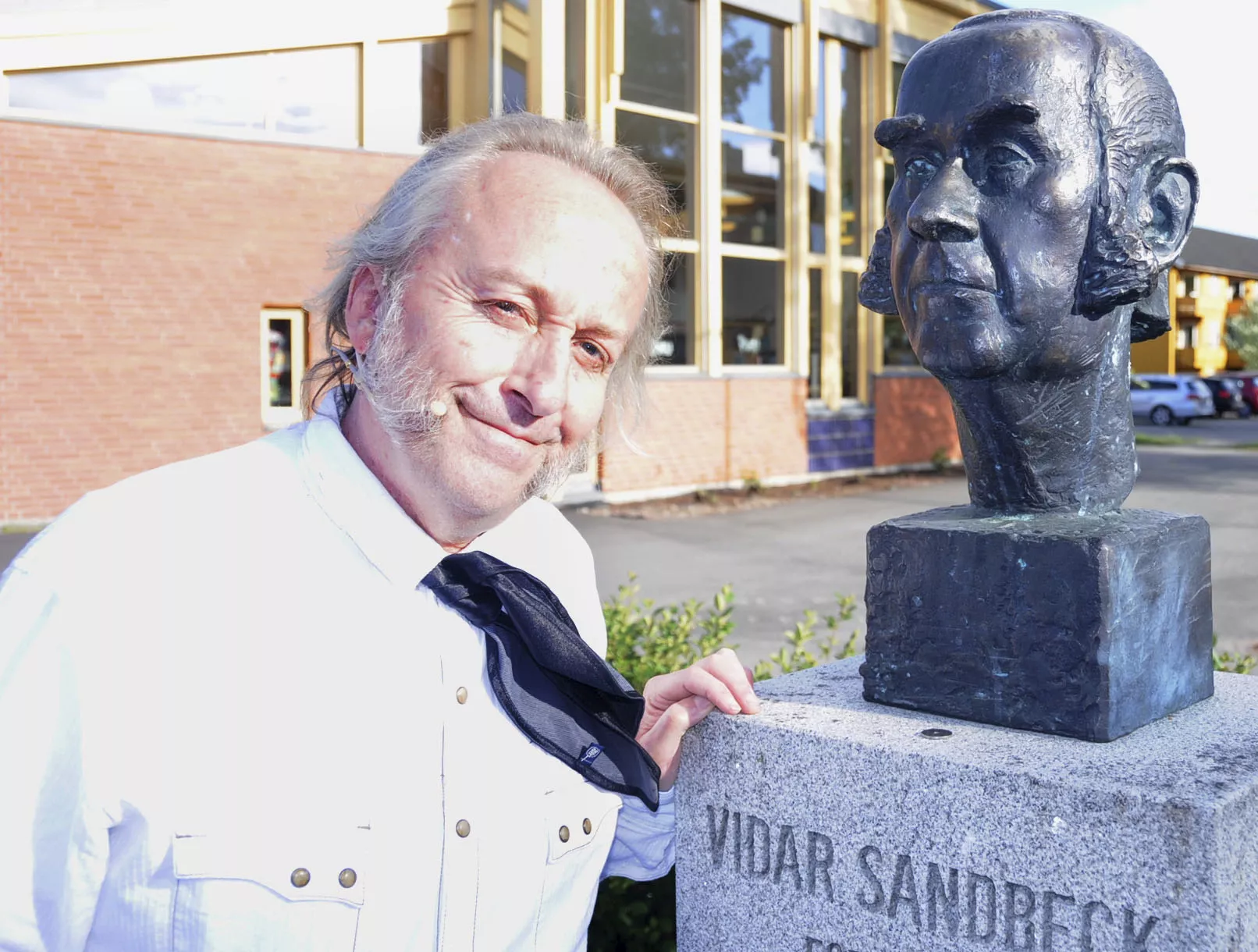 — Som et ridderslag