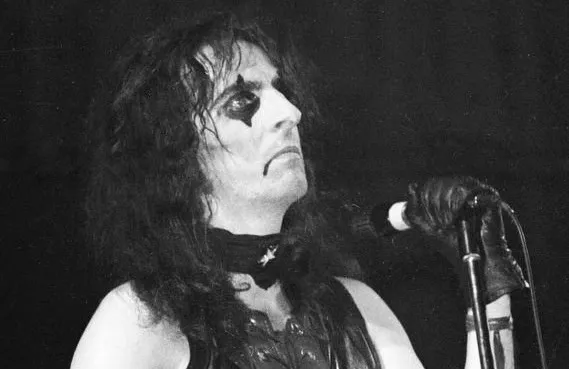 50 ÅR EFTER: Alice Cooper genudgiver klassiker i udvidet jubilæumsudgave