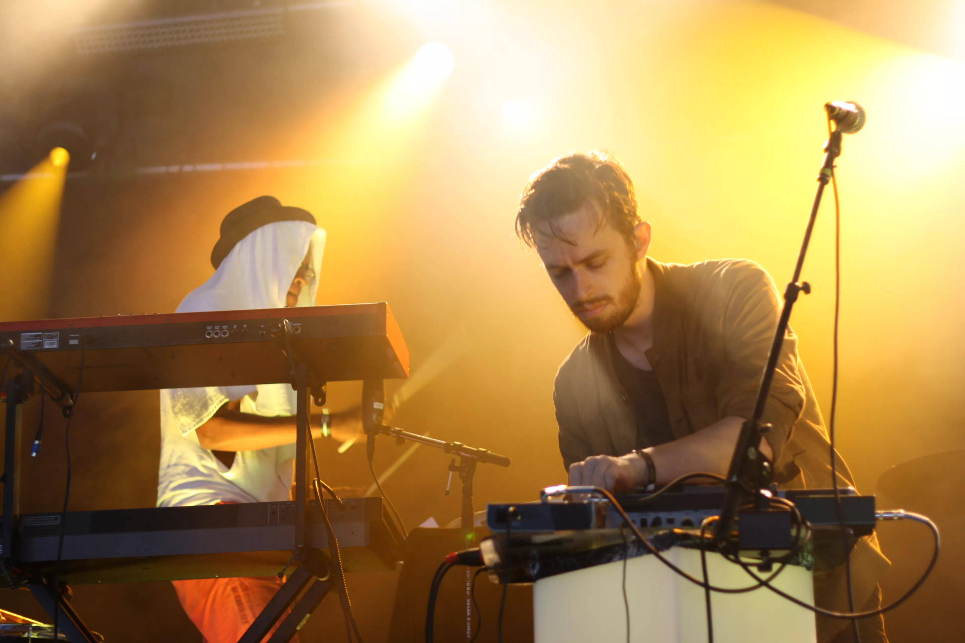Yeasayer udsender livealbum
