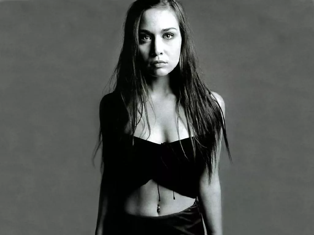 Fiona Apple rasar mot fängelsevakter