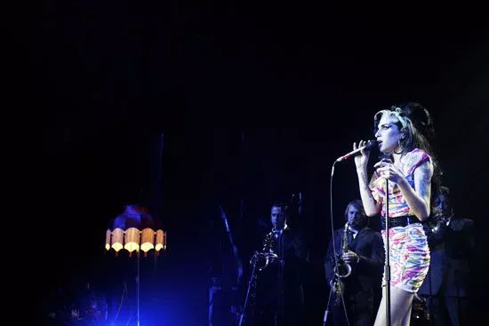 BAKSPEJLET: Da en synligt beruset Amy Winehouse besøgte Vega