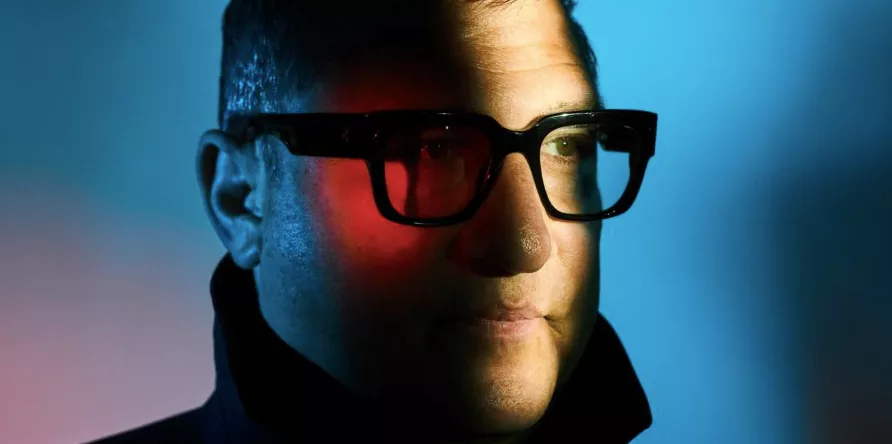 Dulli blander nyt og gammelt på fin ”solodebut”