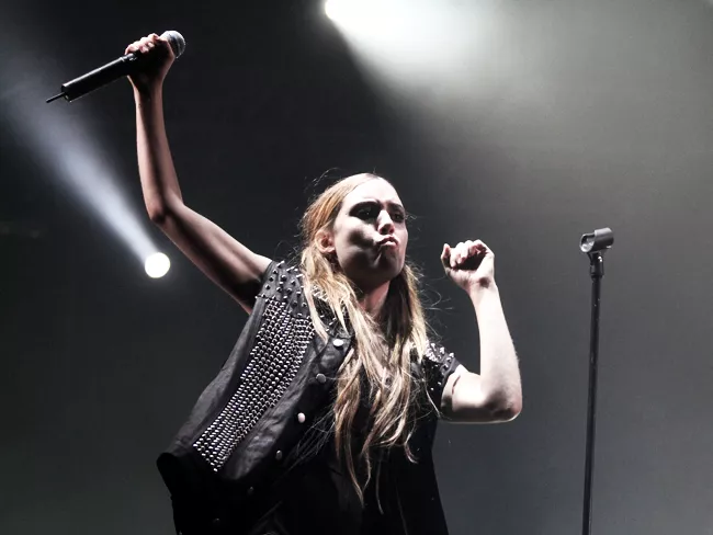 Lykke Li tar sig an Kägelbanan i november