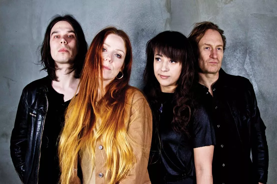 Kølig dansk-færøsk indierock – med imponerende gæsteliste