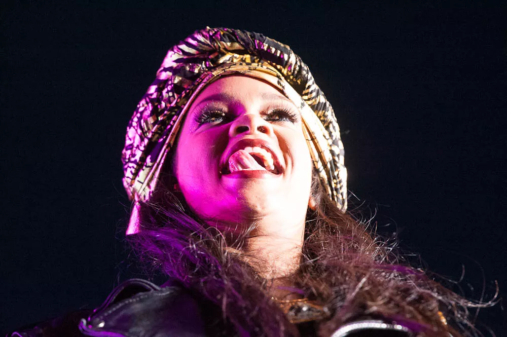 SMØLFTASTISK: Rihanna lægger stemme til Smølfine og leverer sange til ny smølfefilm